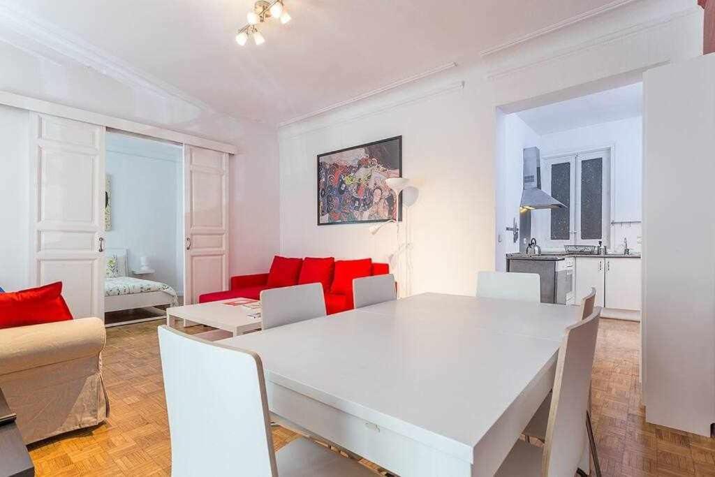 Piso Confortable Y Centrico Apartment Madrid Bagian luar foto